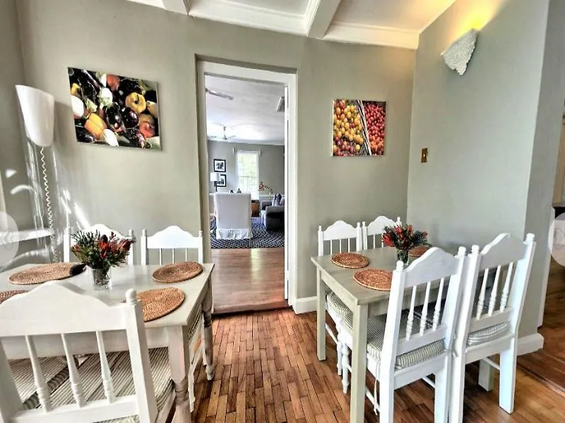 Albourne Guesthouse Somerset West 4*,