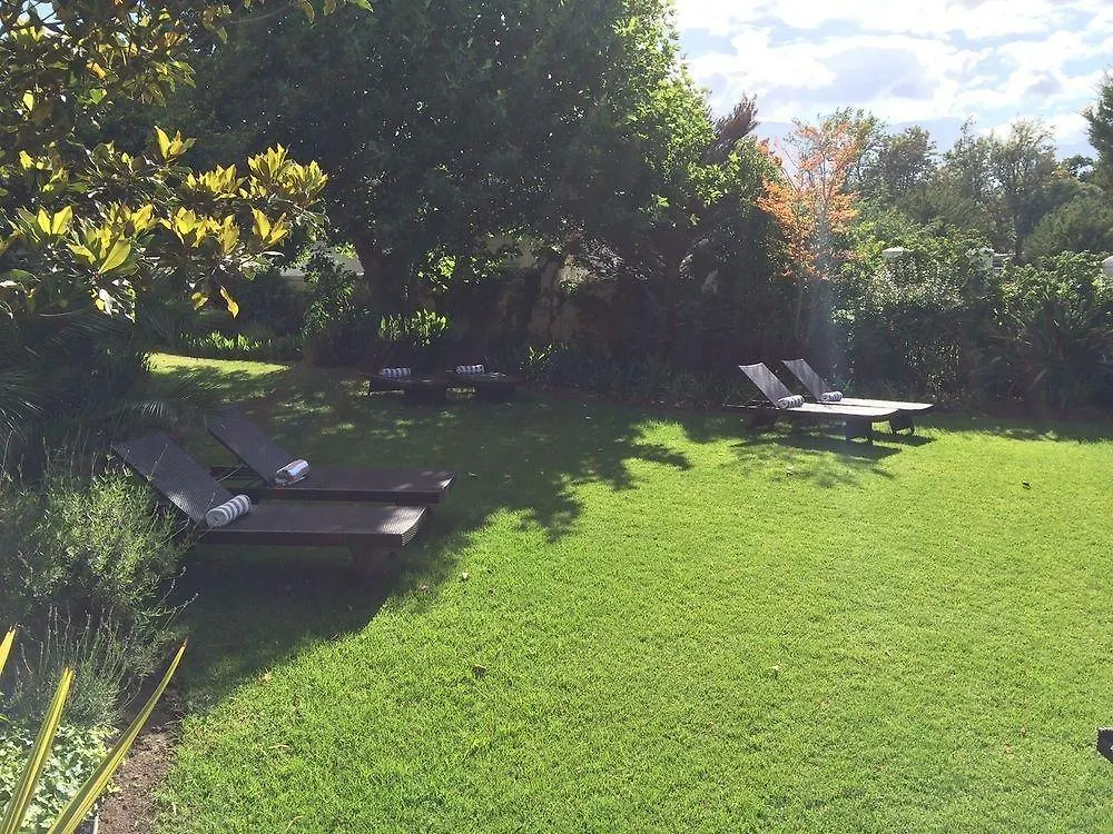 Albourne Guesthouse Somerset West 4*,  South Africa