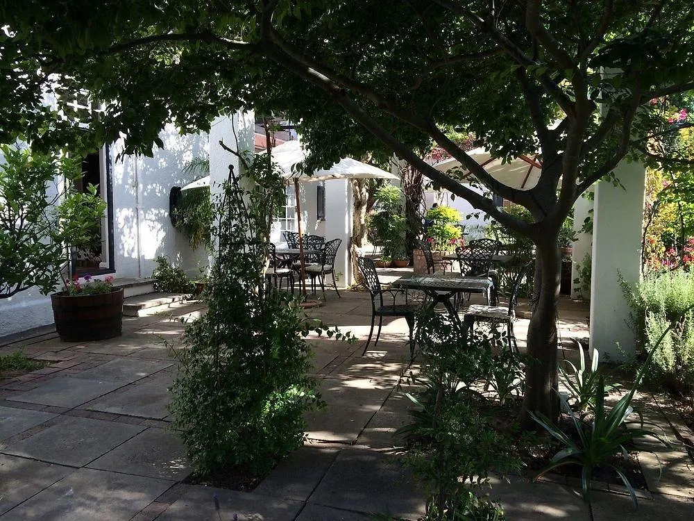 Albourne Guesthouse Somerset West 4*,