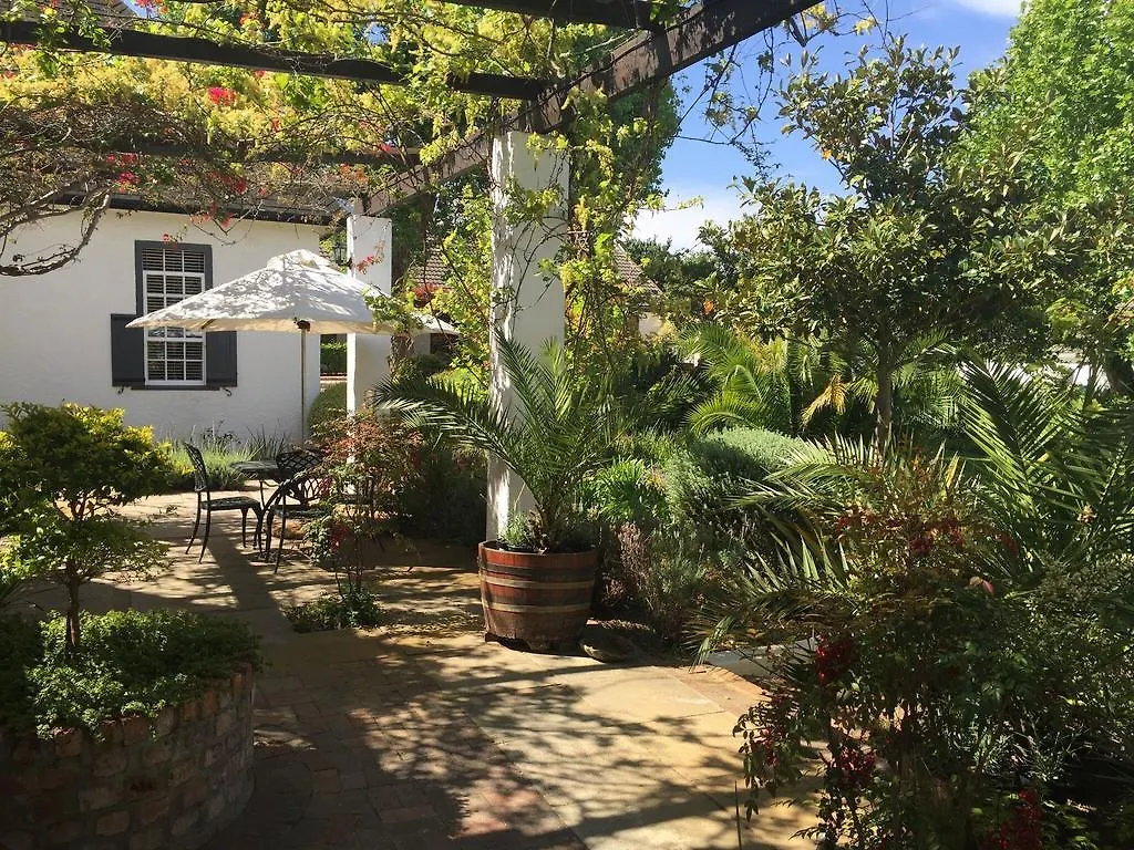 Albourne Guesthouse Somerset West 4*,